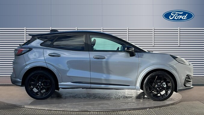 Ford Puma 1.0 EcoBoost Hybrid mHEV ST-Line Black Package 5dr Petrol Hatchback - Image 5